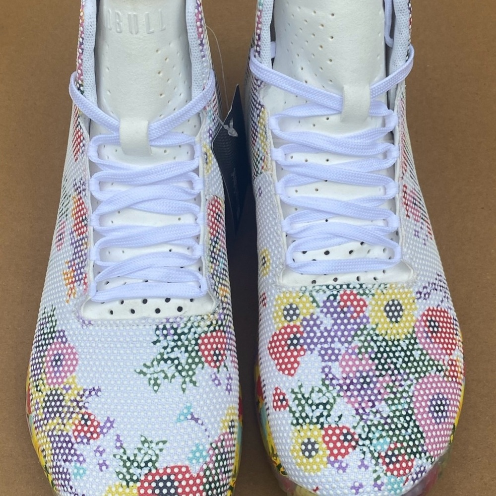 NEW!!! No Bull Flower Hightops                   Men's 9   Women's 10.5